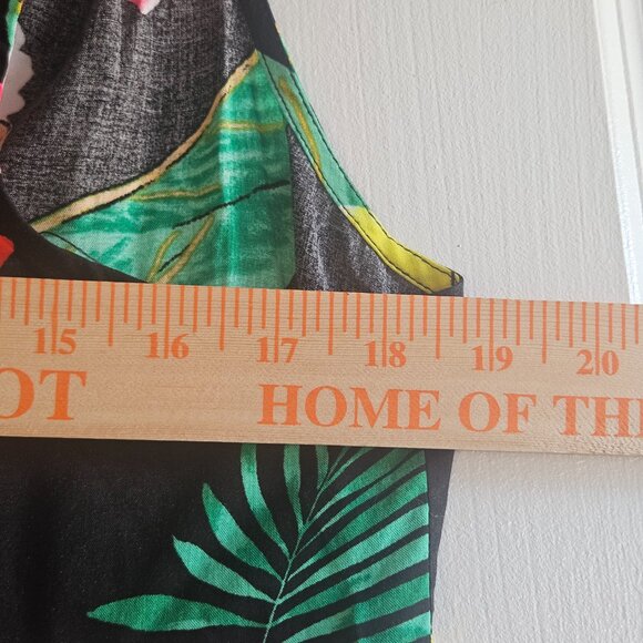 Old Navy Women’s Tank Top M Black Hawaiian Print Tropical Vacation Resortwear - Picture 7 of 7